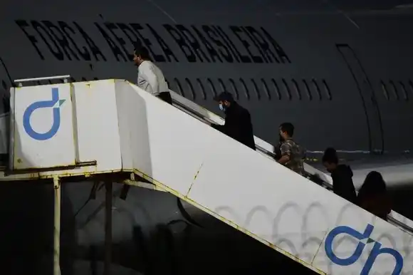 Trump deportó a argentinos por infracciones a la ley federal de Estados Unidos