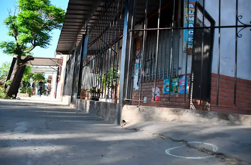 Asesinaron a una mujer de 66 años en un almacén en zona sur