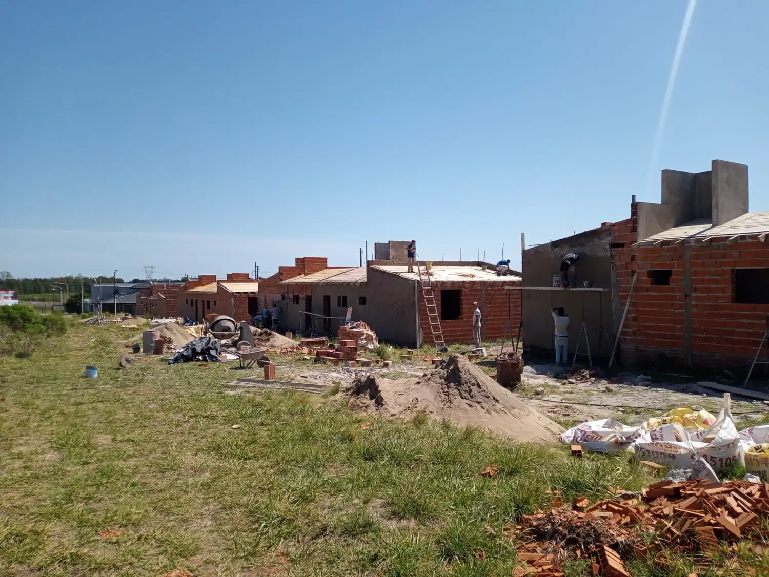 Otros tiempos. En septiembre de 2023, durante la última entrega de viviendas del barrio de Trabajadores Municipales.