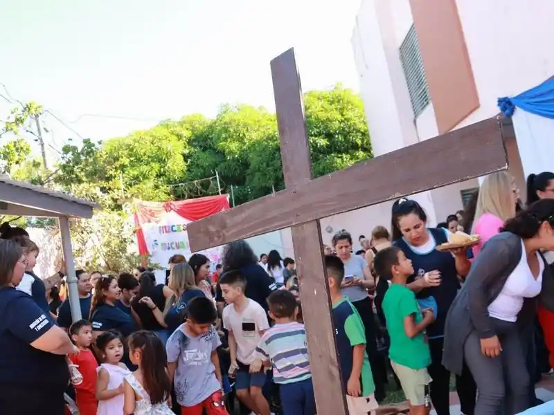 Residencias socioeducativas de la ciudad 
revivieron el Vía Crucis Jesús vive en mí