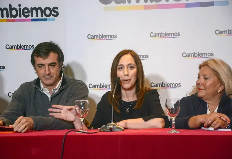 Carrió bajó a la campaña en la Provincia para apoyar con Vidal a los candidatos de Cambiemos