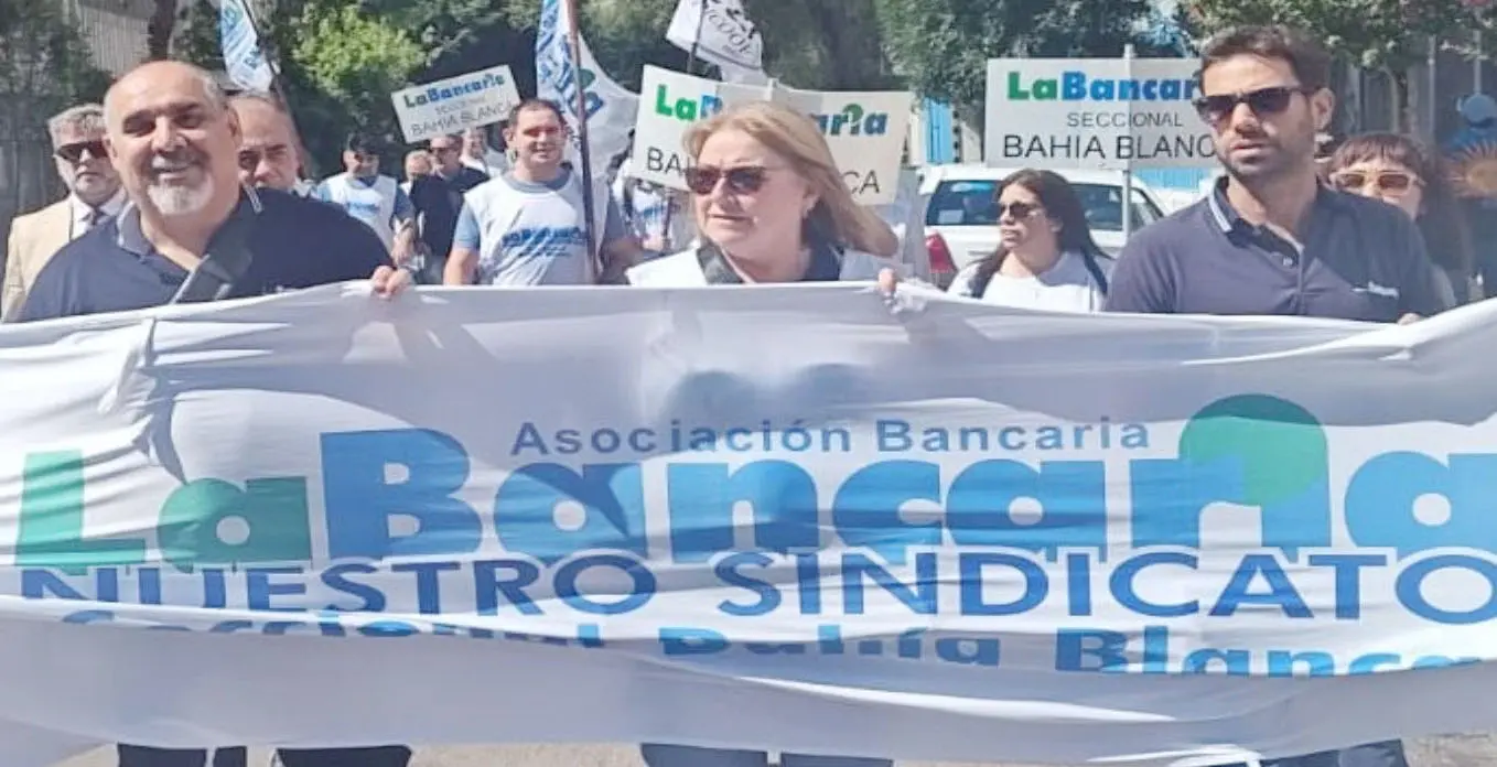 Entre Ríos se suma a la medida de fuerza por despidos y cierres de sucursales