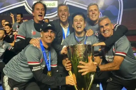 Es de Concepción del Uruguay, trabaja junto a Hernán Crespo y gritó campeón con el San Pablo