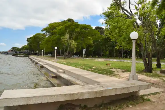 Continúa el plan de reconversión lumínica en el sector reinaugurado de Las Escalinatas