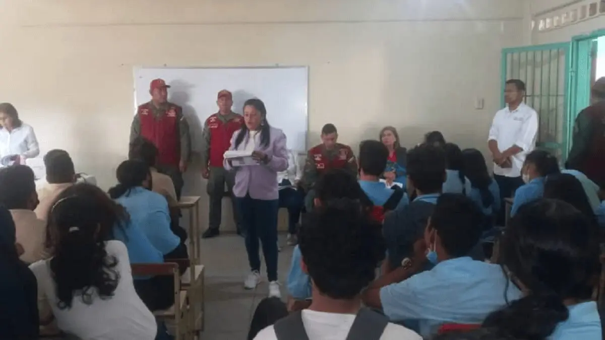 BUSCAN EL CONTROL político con Ley de Participación Estudiantil: padres encienden las alarmas