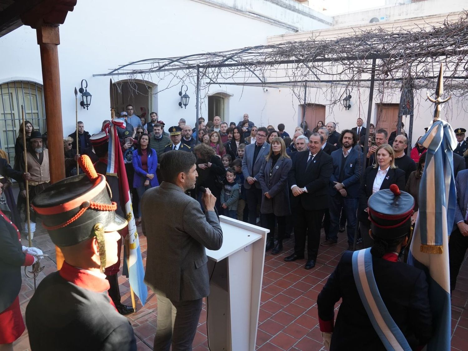 Pullaro pidió reivindicar al Brigadier López y “no dejarnos robar el protagonismo de nuestra historia”