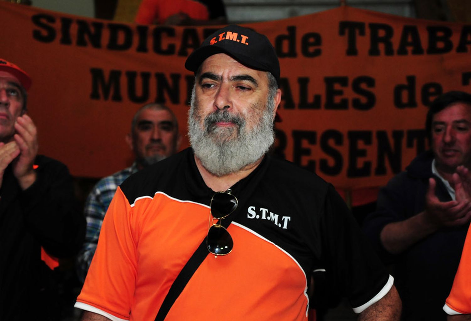 Trabajadores municipales continúan su reclamo por el bono y actuarán si no hay respuestas
