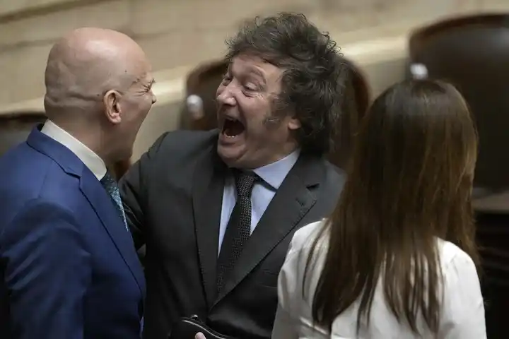 Milei junto a Espert en el Congreso. Foto: Juan Mabromata/AFP