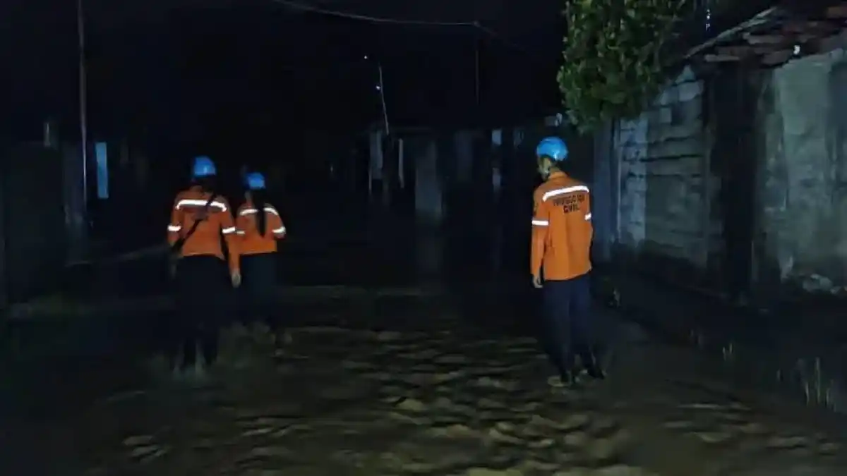 ¡CARABOBO Y LARA EN ALERTA ante las lluvias este #30May! Buscan a persona ARRASTRADA por quebrada en Trujillo
