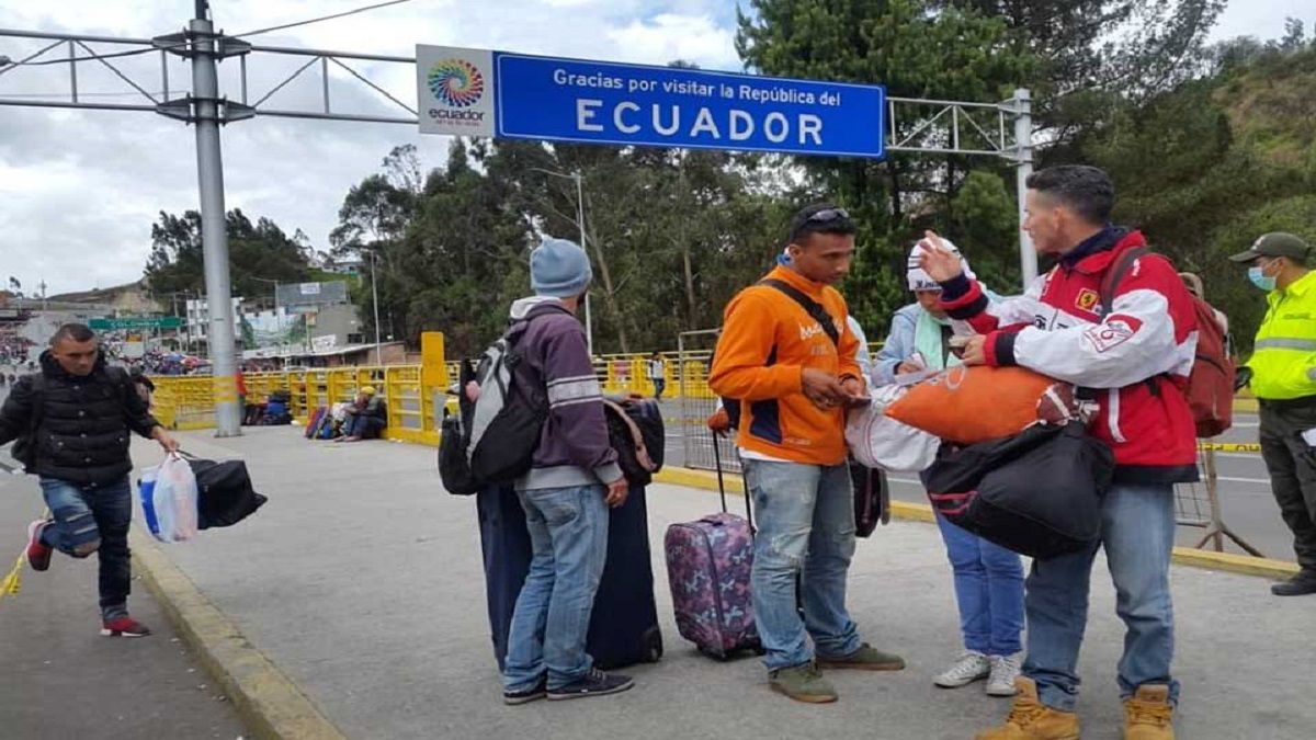 CAEN COMO MOSCAS: atrapan a 9 integrantes del TREN de ARAGUA  por tráfico de personas entre Ecuador y Colombia