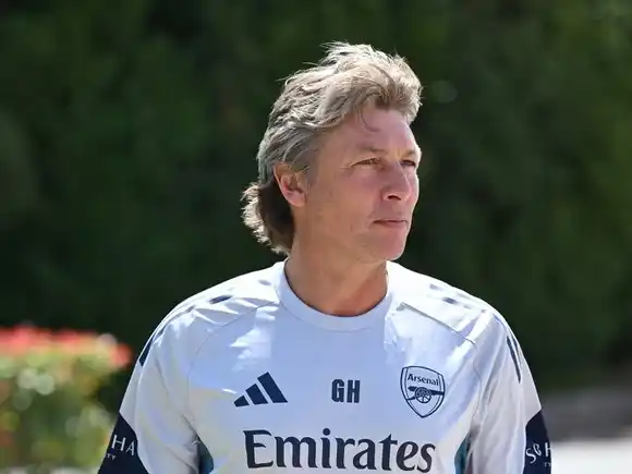 Gabriel Heinze fue presentado como ayudante de Mikel Arteta en el Arsenal de Inglaterra