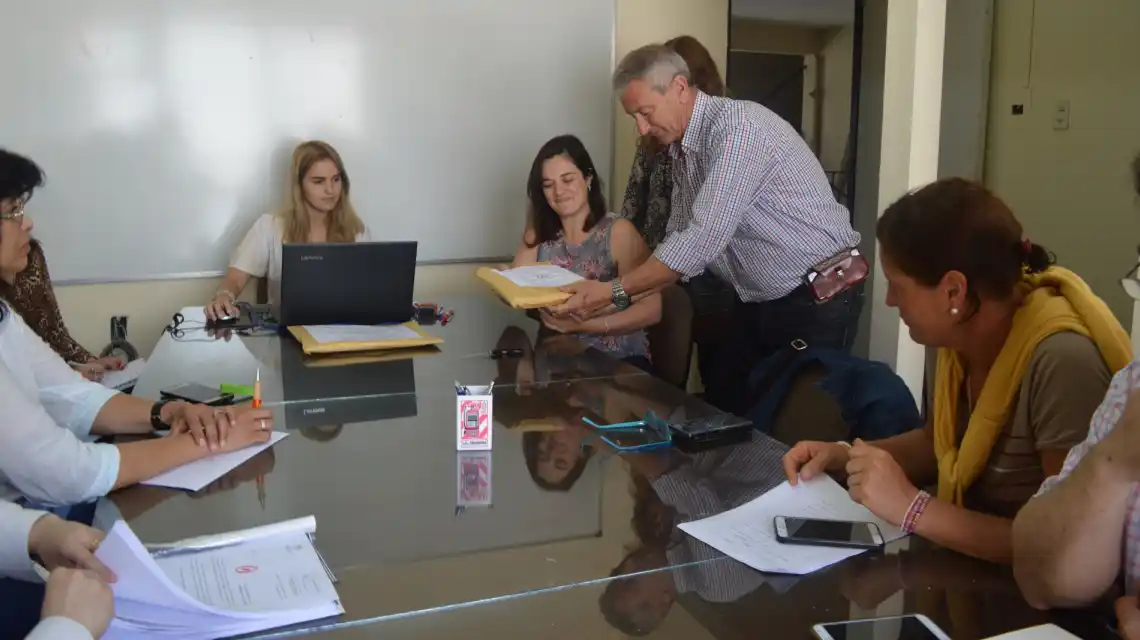 Se licitaron mesas de cirugía y camillas para el nuevo Hospital Iturraspe