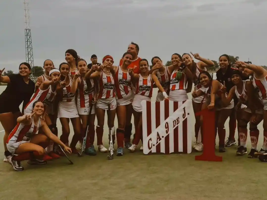 Las Leonas julienses dominaron en las categorías de Inferiores de la FOSH.Foto:IG 9 de Julio