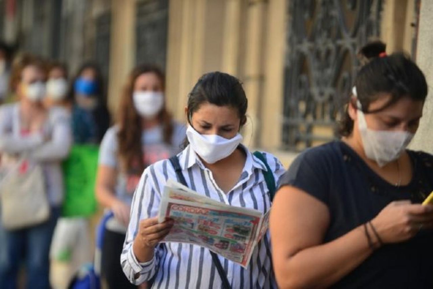 El Ministerio de Salud le puso fin a la obligatoriedad del uso del barbijo