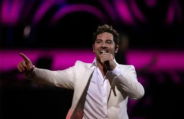 David Bisbal no puede reunirse con su familia