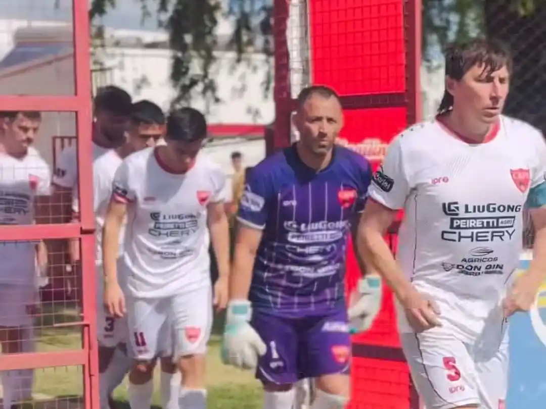 Ferro le ganó 1 a 0 y es líder en soledad del Clausura.Foto:IG.CAFE