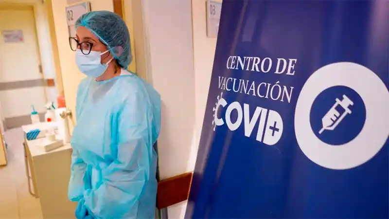 Uruguay dará tercera dosis a personas inmunodeprimidas