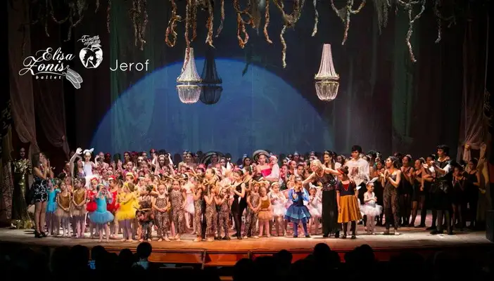 “Espejito espejito” llenó el Teatro y emocionó con una historia clásica 