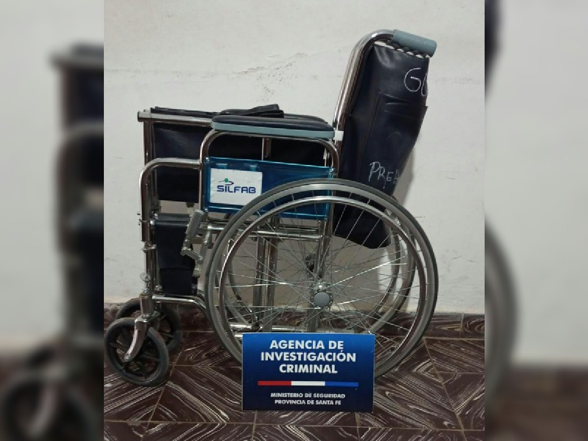 Recuperan una silla de ruedas robada del Hospital