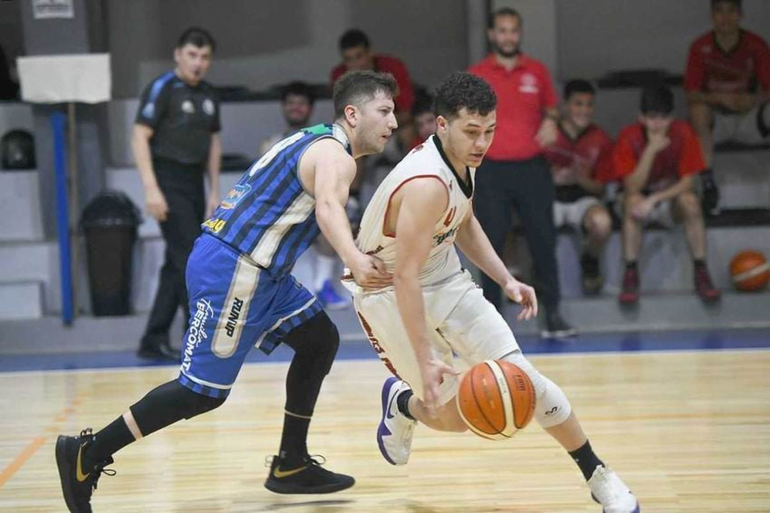 Estudiantes cerró la serie ante
Sol de América y está en la final