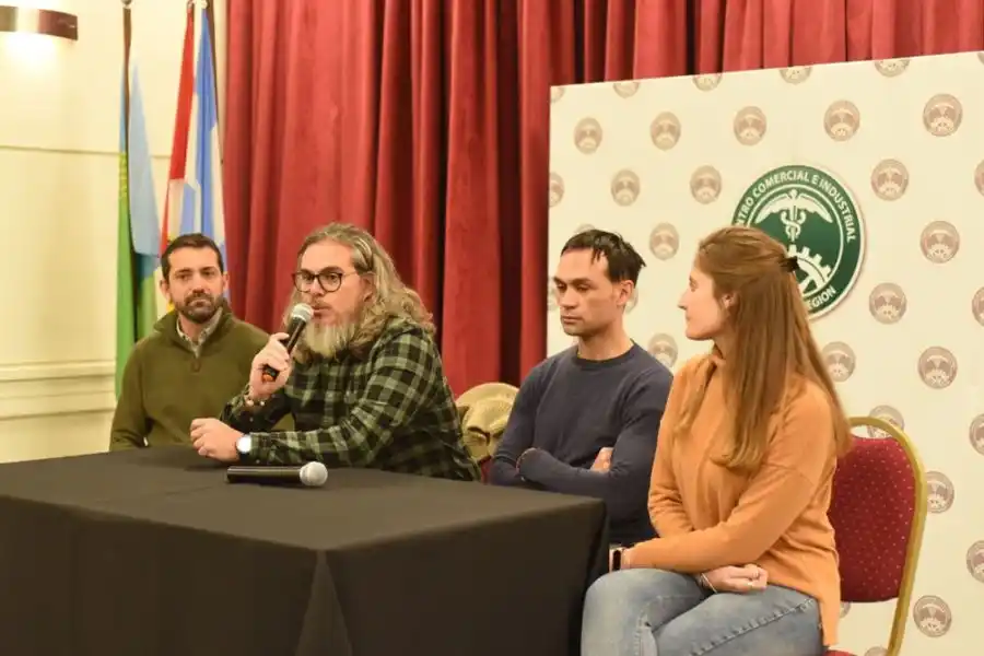 Lanzaron la Diplomatura en Industria y Tecnología de la Maquinaria Agrícola: "Estamos super contentos"