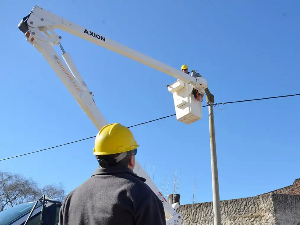 Plazos. El municipio cambiará casi 500 lámparas, donde el objetivo final serían 6500 más, que se suman a las 7000 existentes.