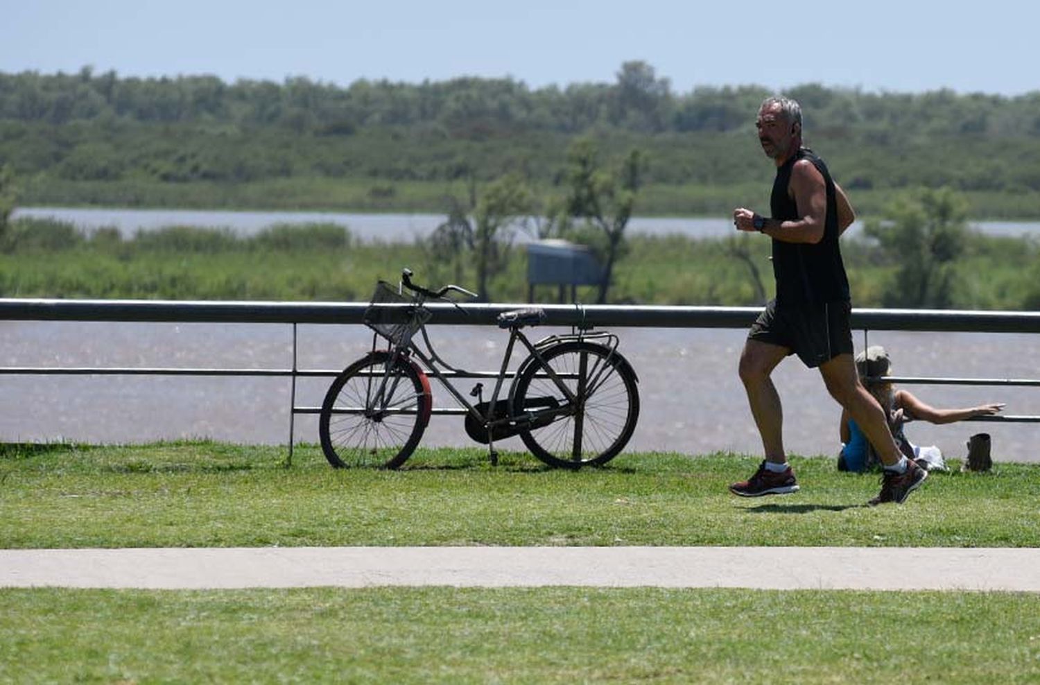 Domingo caluroso con una máxima de 34 grados