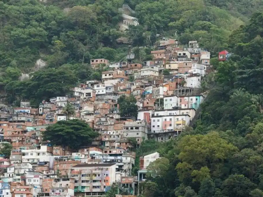 En las favelas pueden registrarse hasta 8 grados más que en barrios vecinos.