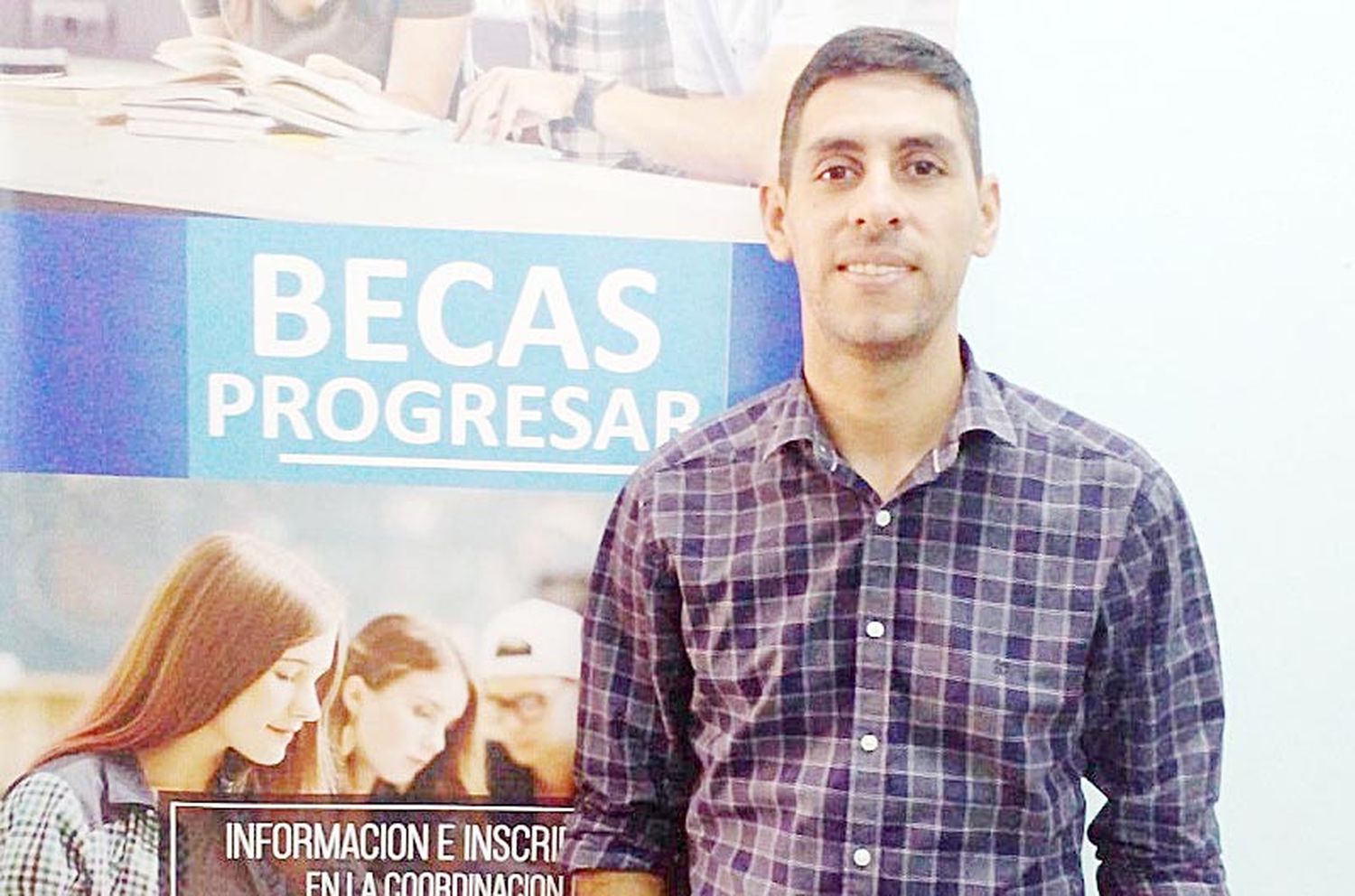 Informan sobre inscripciones a las 
becas Progresar y Manuel Belgrano