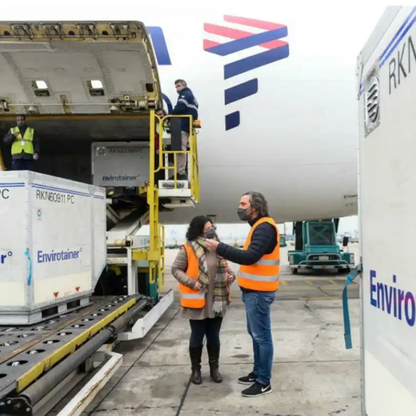 Llegaron más de 1 millón de vacunas AstraZeneca