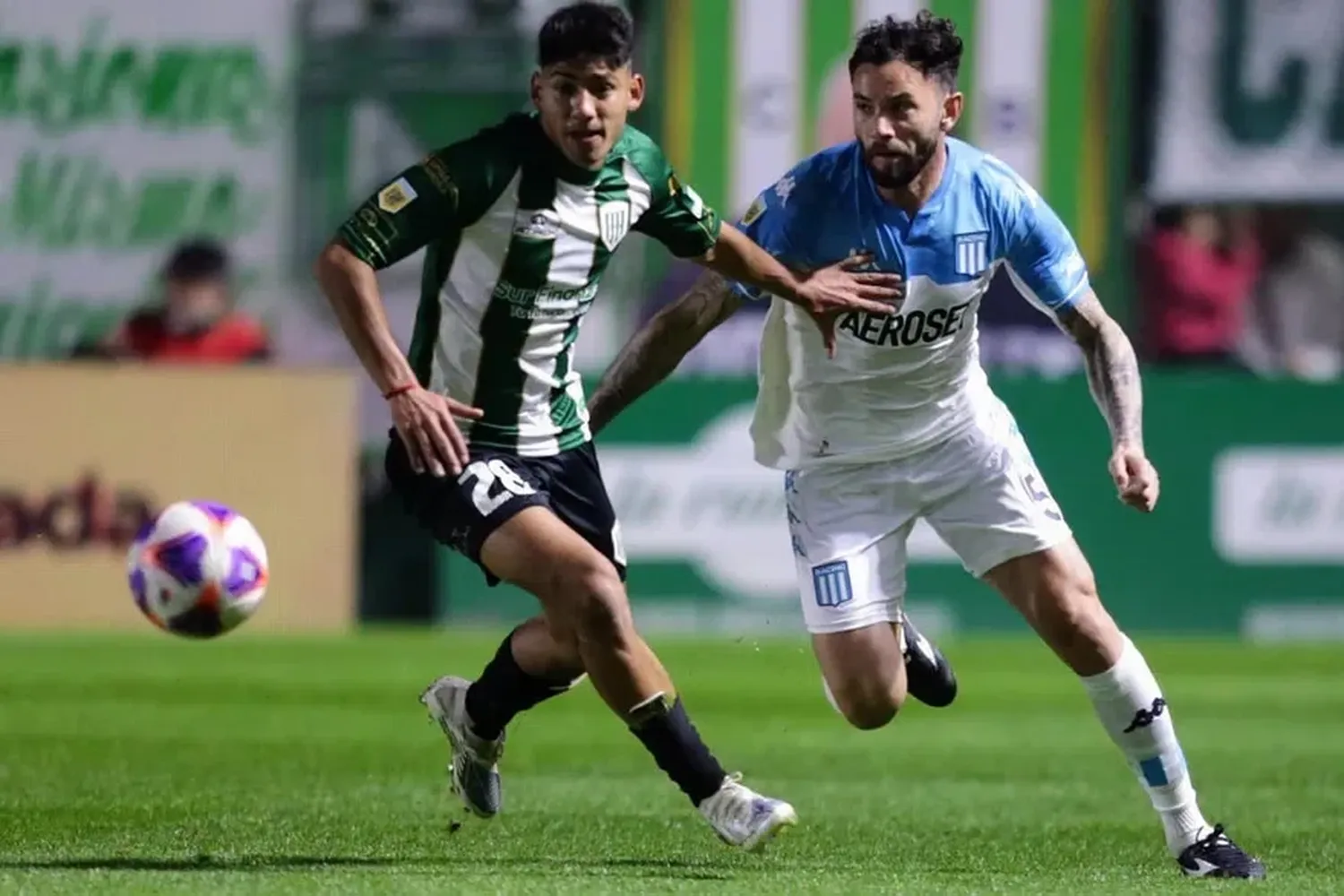 El palo le negó el gol a Matías González