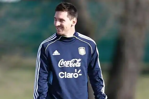 Sabella probó con Montillo y todo indica que Messi irá al banco