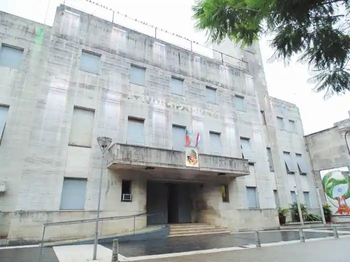 Gremios municipales piden a Francolini el pase a planta de empleados contratados 