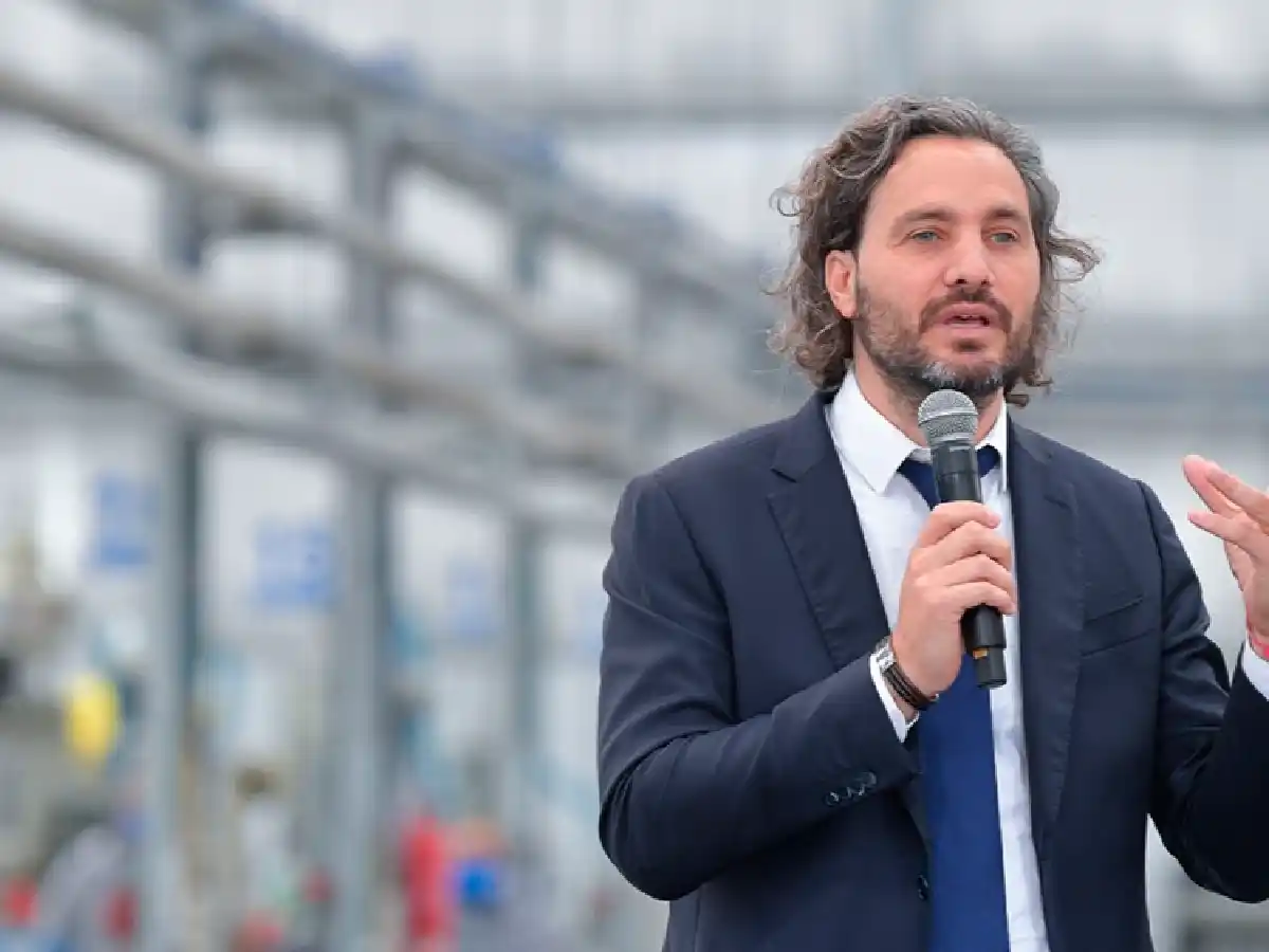 Cafiero repudió declaraciones de Macri y consideró que "atacan a la democracia"