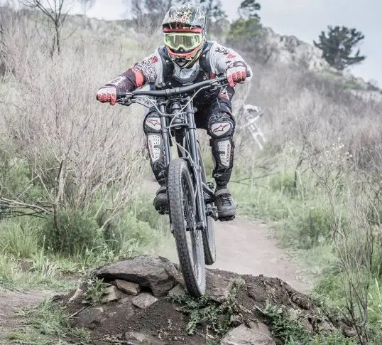 Dos campeones en el Bonaerense de descenso