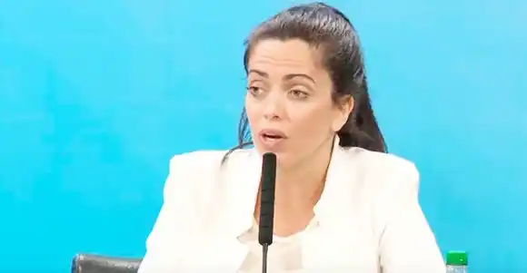 PAMI otorga tres sumas de $1.600 a 540.000 afiliados que reciben bolsones de comida