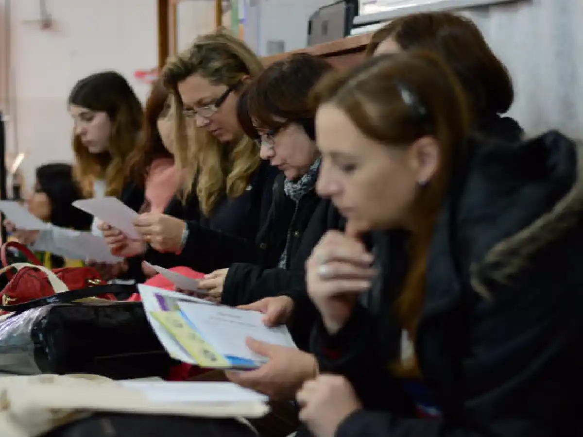 Paso a paso: Lo que hay que saber para abrir el legajo docente