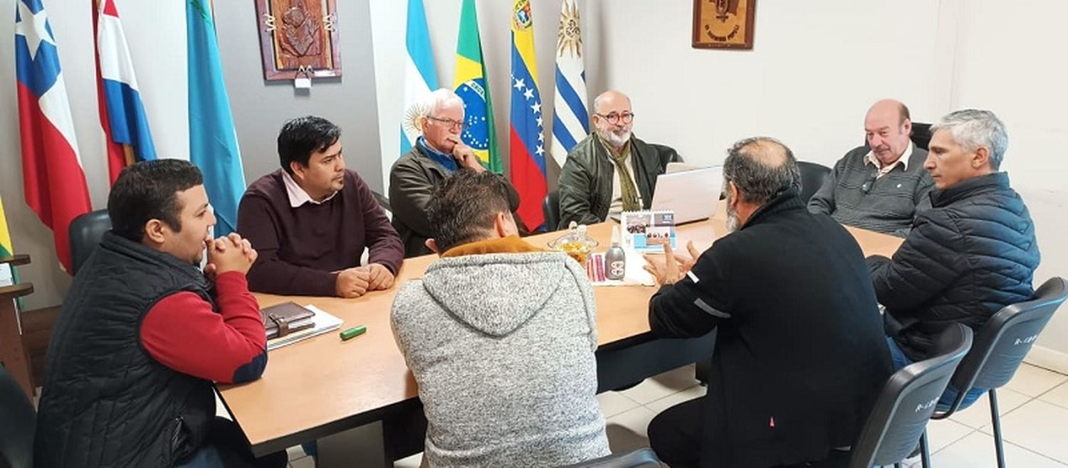 El Rector de la UNaF se reunió con integrantes del CECAP por contenidos audiovisuales