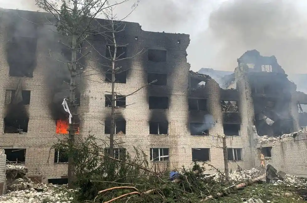 Continúan los bombardeos rusos en la ciudad de Jarkov.