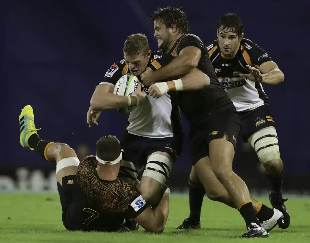 Jaguares sacó adelante su duelo con Brumbies