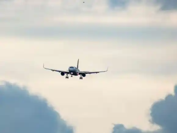 El Gobierno autorizó a una aerolínea argentina fundada por jóvenes de 20 años a operar de forma regular