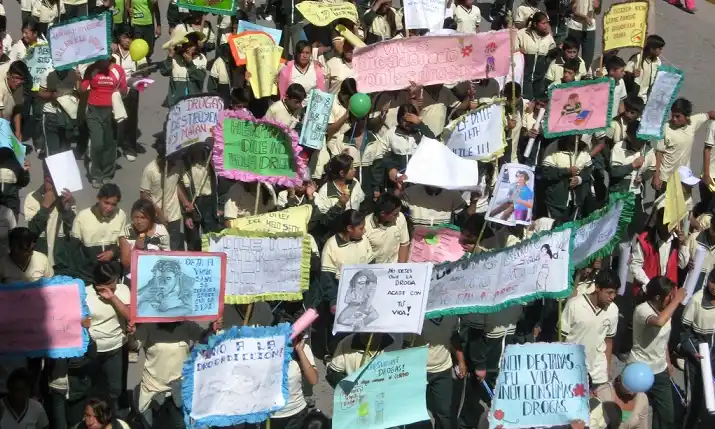 Evalúan construir un centro de rehabilitación a las drogas