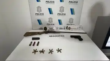 Amenazó con balearle la casa al almacenero del barrio porque le pidió que pague lo que se llevó fiado