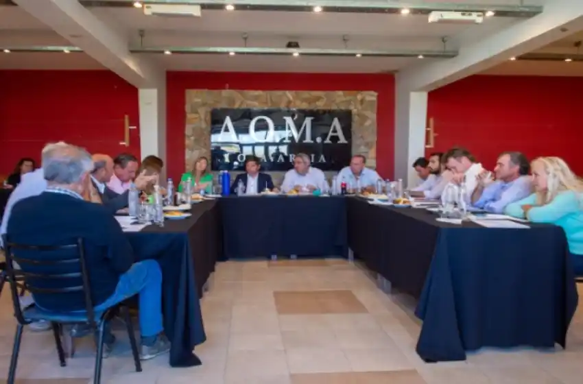 Kicillof se reunió con representantes del sector agropecuario