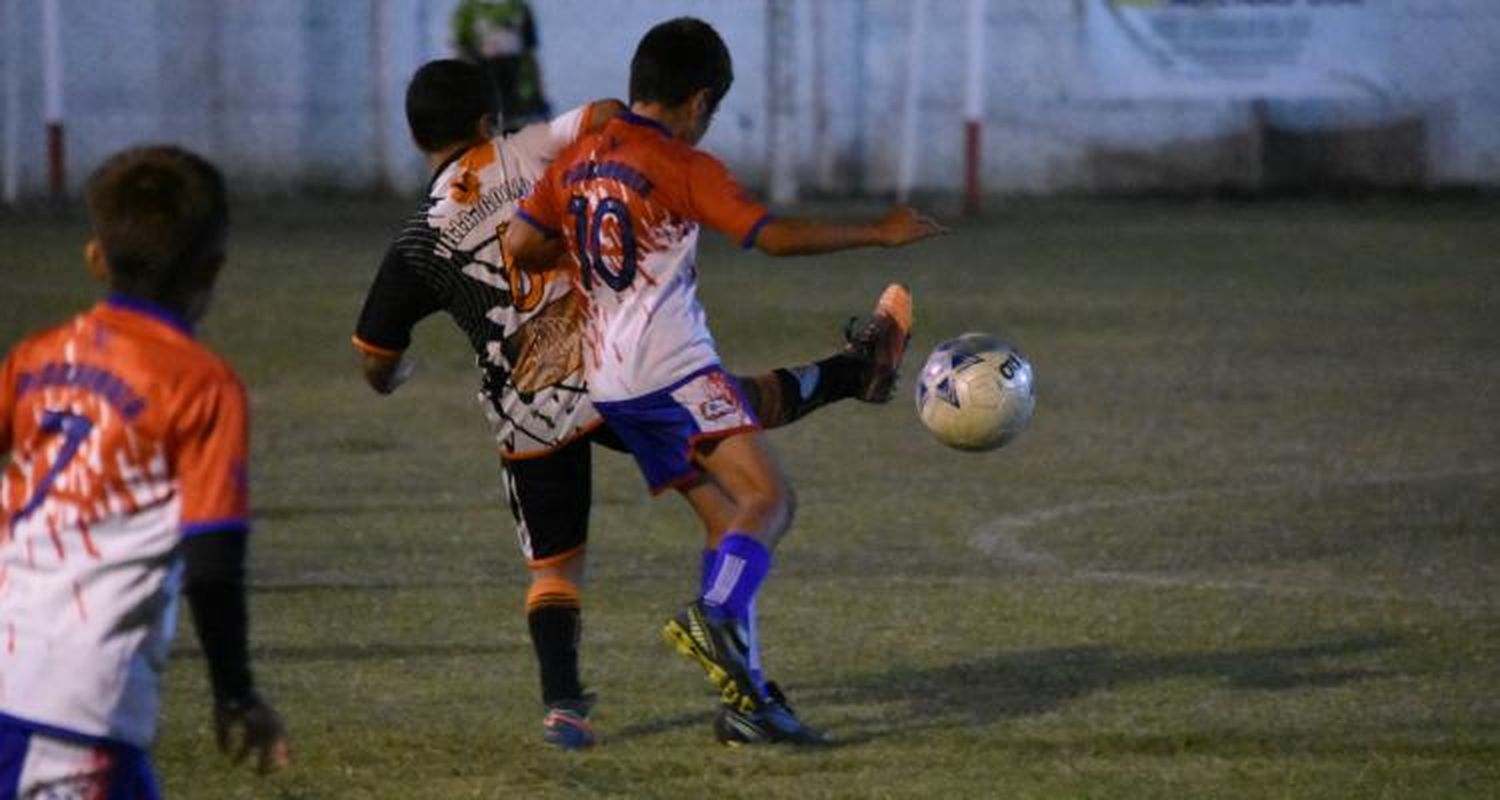 Torneo de Verano de la Liga Infantil: En 2009 Mitre e Independencia patearon 40 penales, los chicos se cansaron y se definió por sorteo
