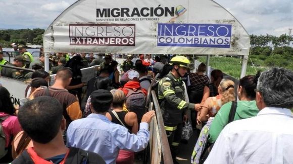 MIGRACIÓN COLOMBIA aclara: no está pidiendo pasaporte vigente a venezolanos que van a EE. UU.