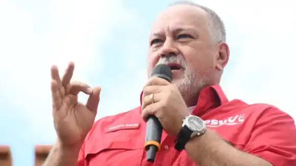 Diosdado anuncia con bombos y platillos el «regreso» del PCV a las filas de chavismo