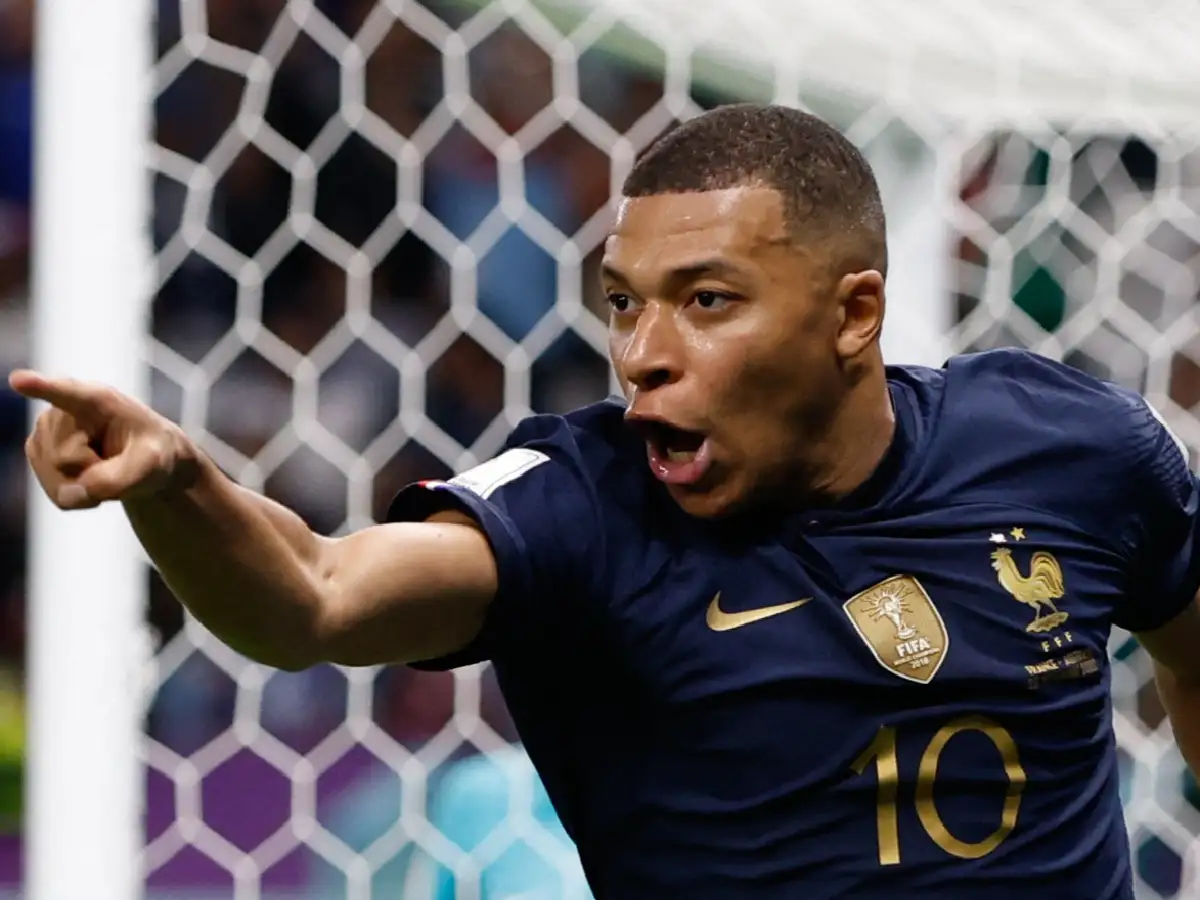 Francia reaccionó y goleó a Australia