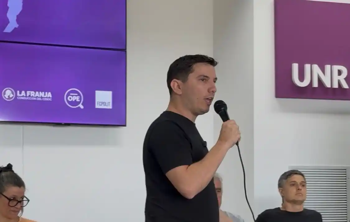 Eze Torres se diferenció en el debate de la UNR