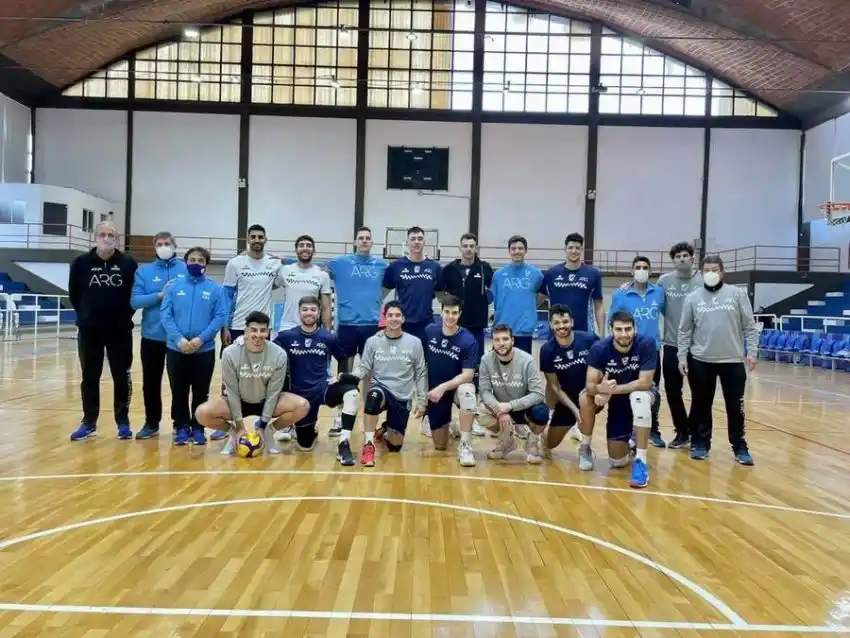 La Argentina de Palacios viaja a Brasil y mañana debuta ante Colombia